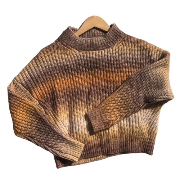 Aqua Crewneck Pullover Cropped Sweater Size S - Picture 10 of 11